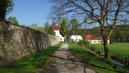 Mlýn a mandl